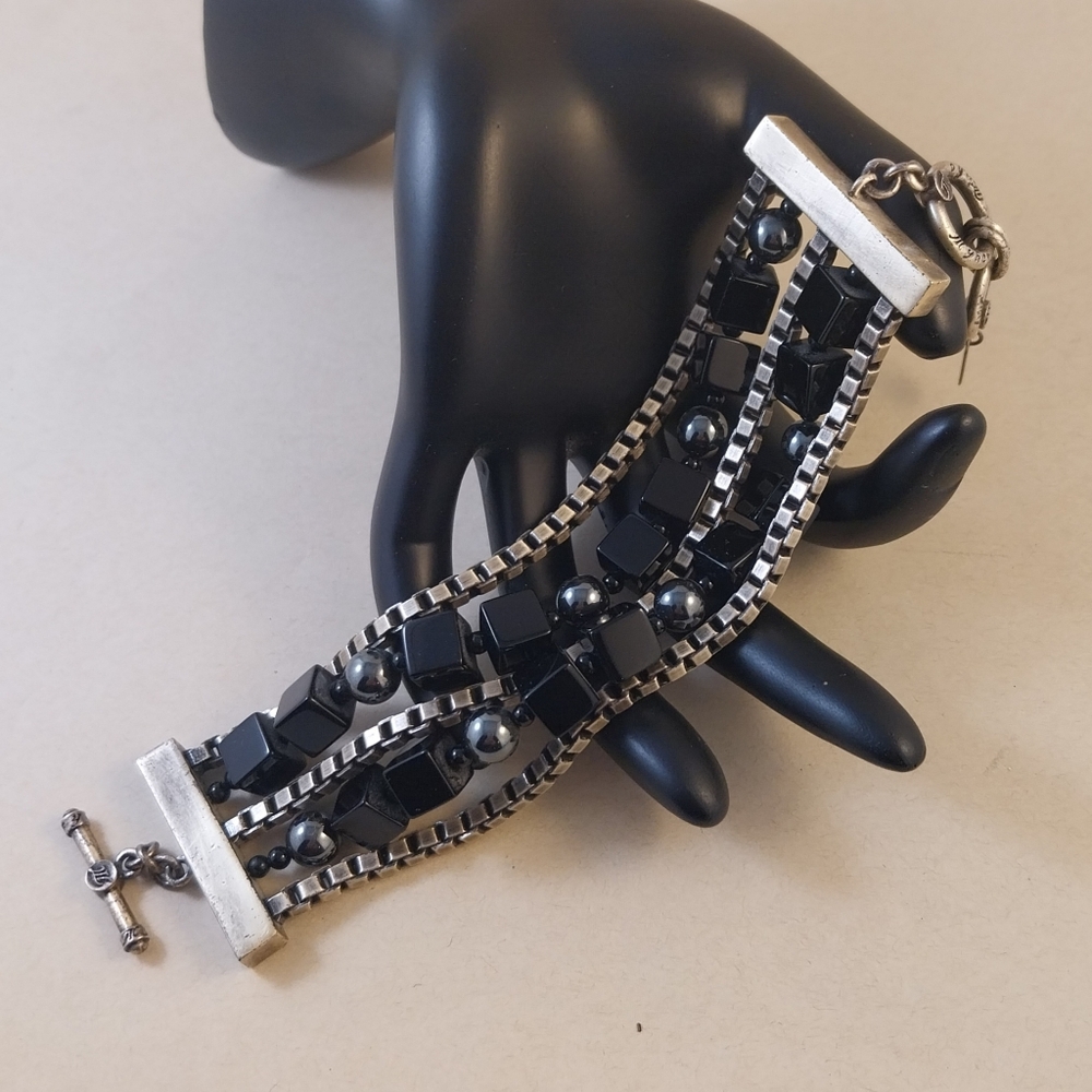 Tyra Chic Black and Silver Bracelet - Picture 5 of 13